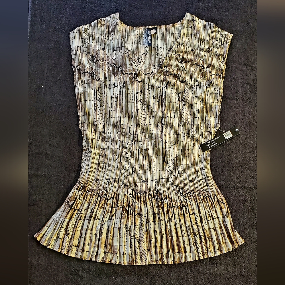 NWT- Women Blouse, Milano, 2X